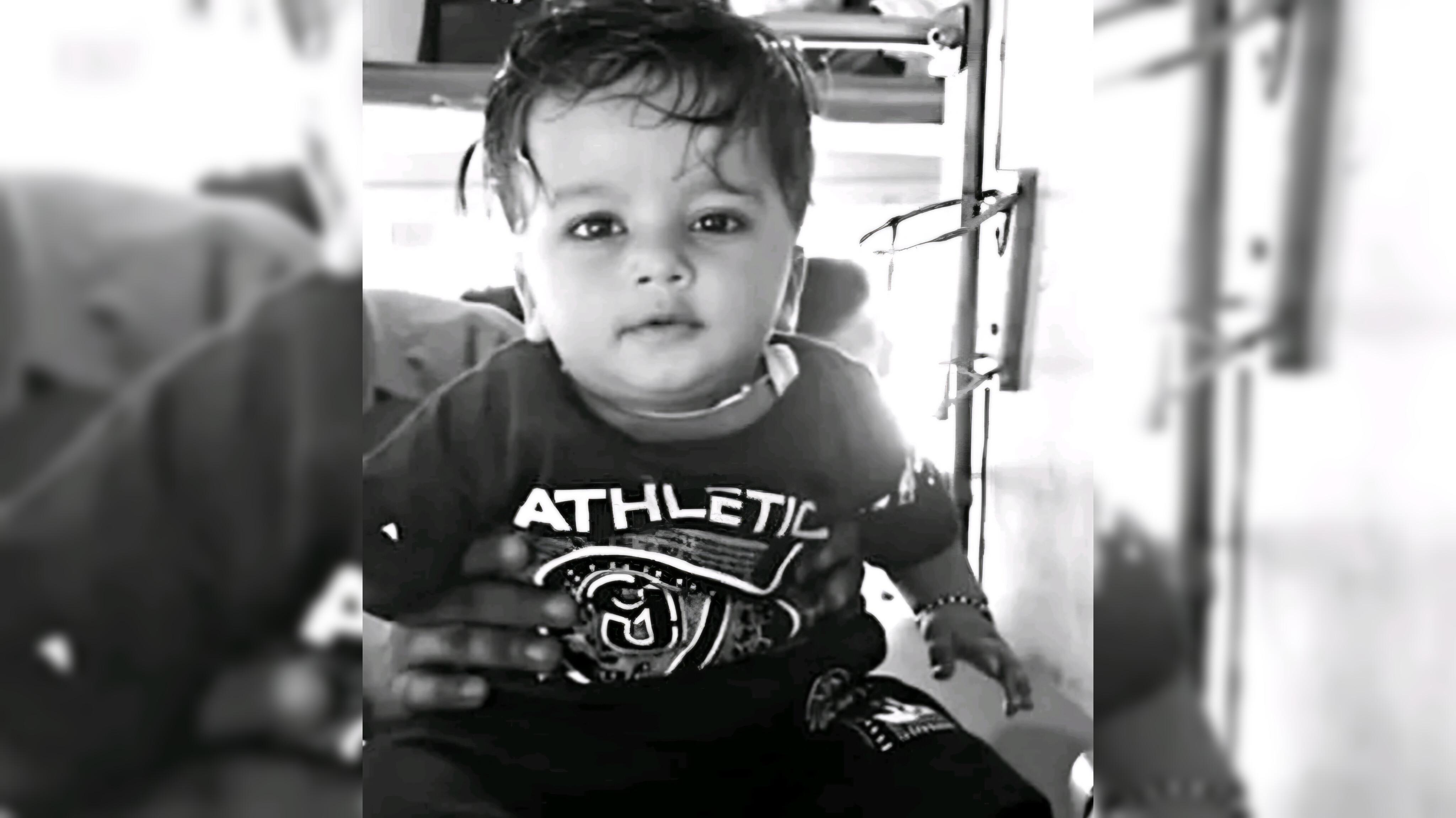 চলন্ত ট্রেনে মায়ের কোল থেকে পড়ে ৯ মাসের শিশুর মৃত্যু, ২৩ ঘণ্